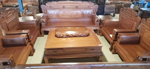 快看 隆江鎮(zhèn)山家村公路邊 坤盛家具批發(fā)城 這些產(chǎn)品曝光